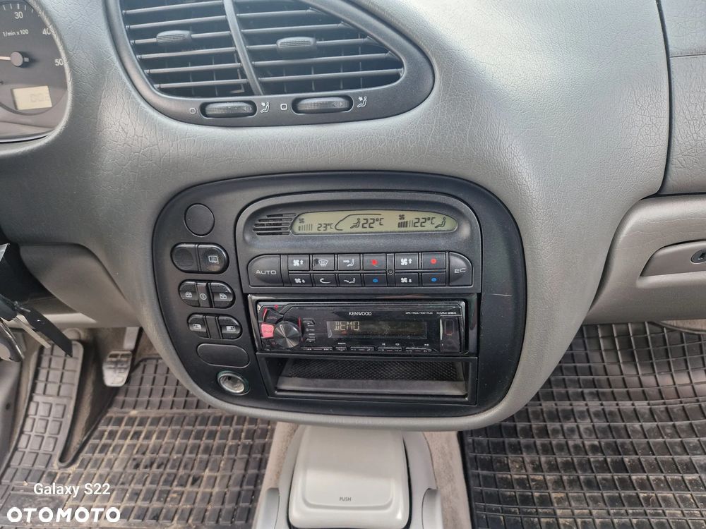Volkswagen Sharan 1.9 TDI Comfortline - 18
