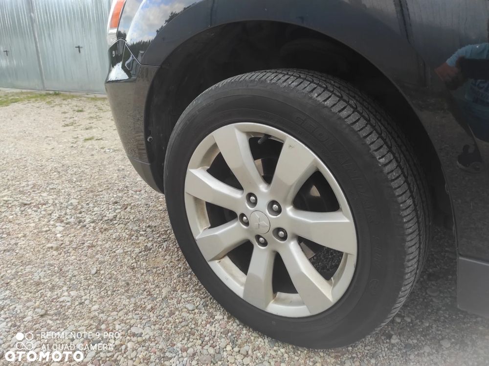 Mitsubishi Outlander - 9