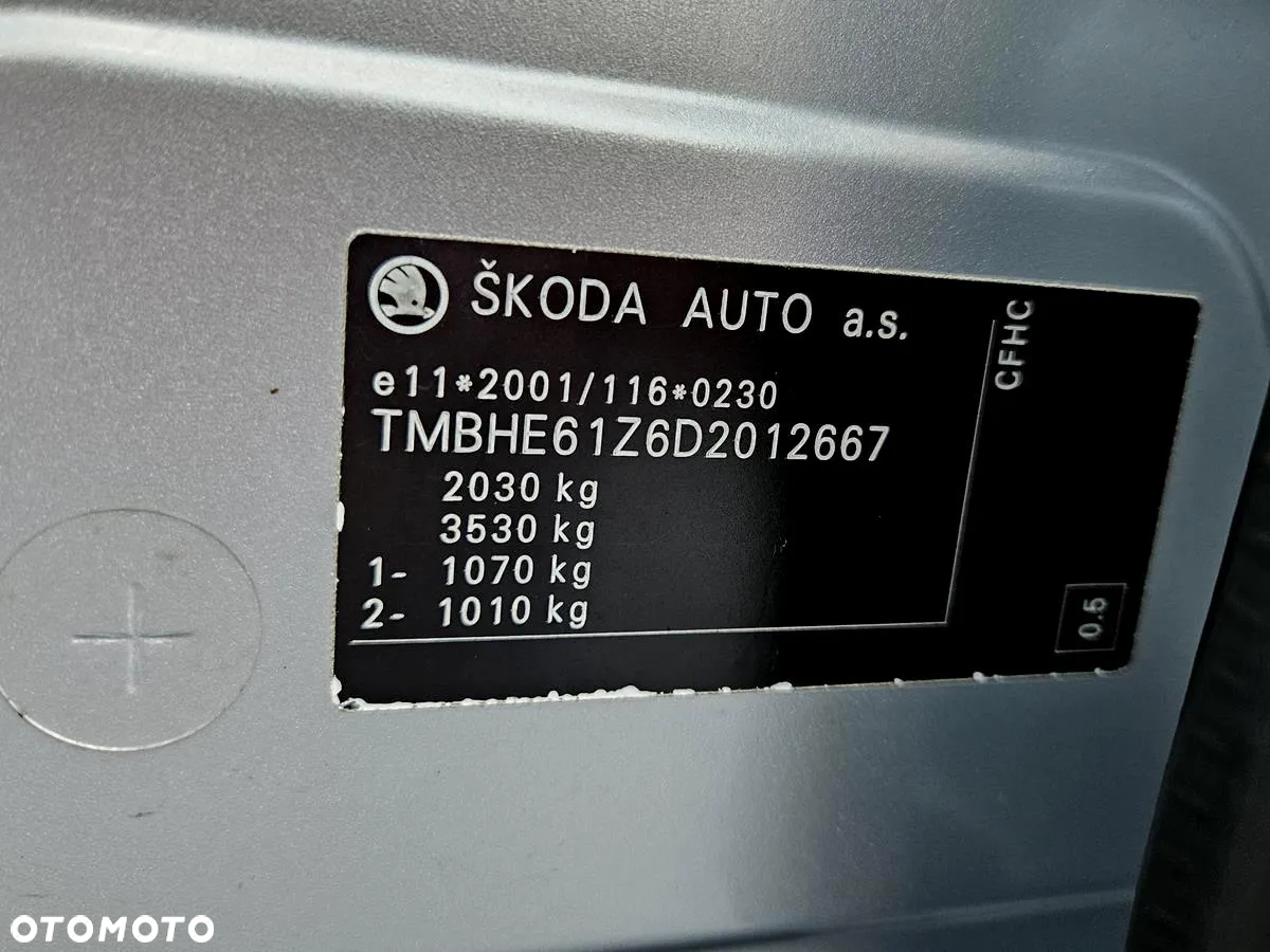 Skoda Octavia Combi 2.0 TDI DPF DSG FAMILY - 29