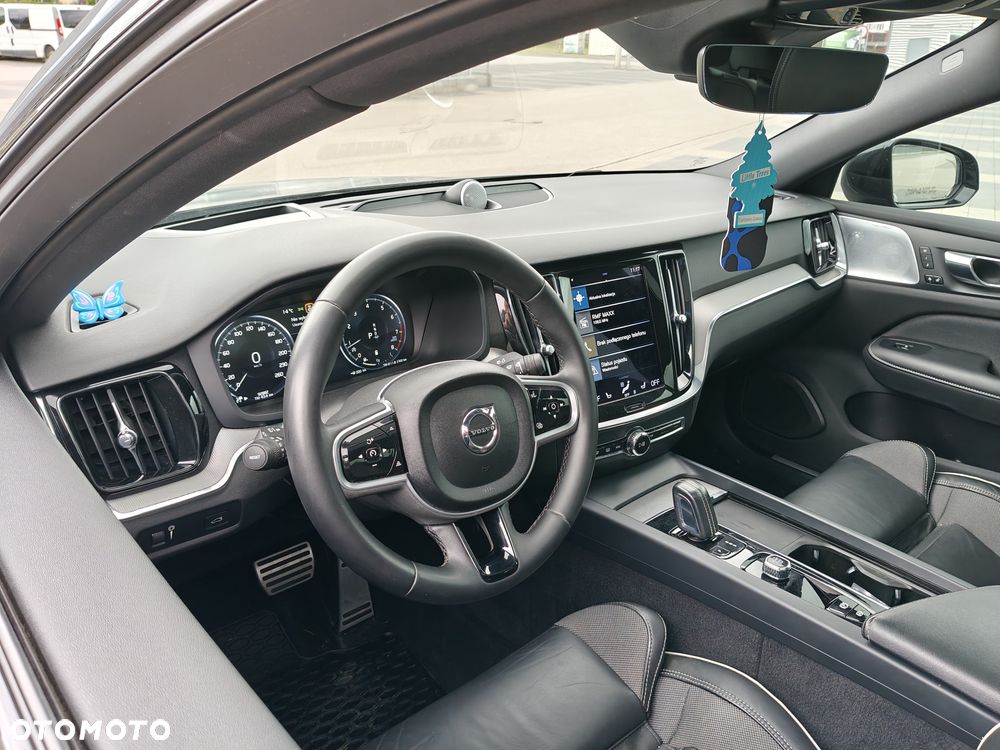Volvo S60 B5 B AWD R-Design - 8