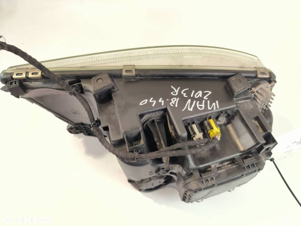 LAMPA LEWA PRZÓD MAN TGX 18.440 - 3