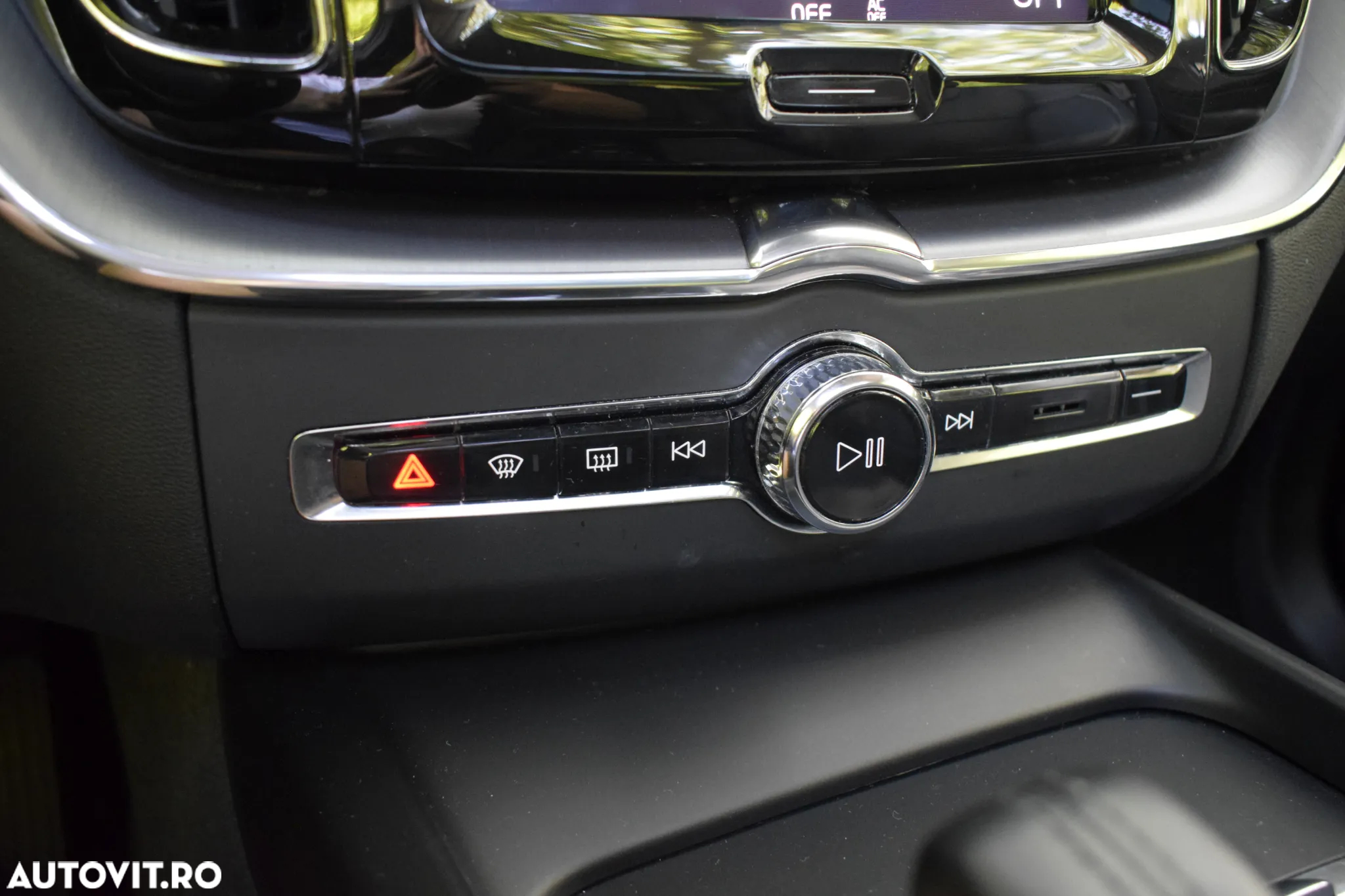Volvo XC 60 B5 B AWD Geartronic Momentum Pro - 26