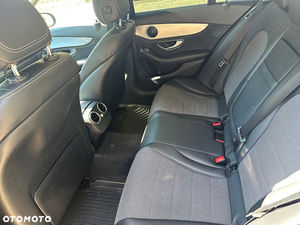 Mercedes-Benz Klasa C 200 (BlueTEC) d 7G-TRONIC Exclusive - 13