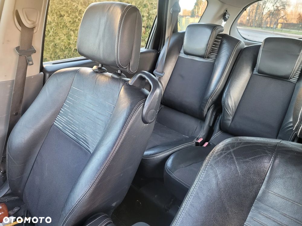 Renault Scenic 2.0 16V Emotion - 10