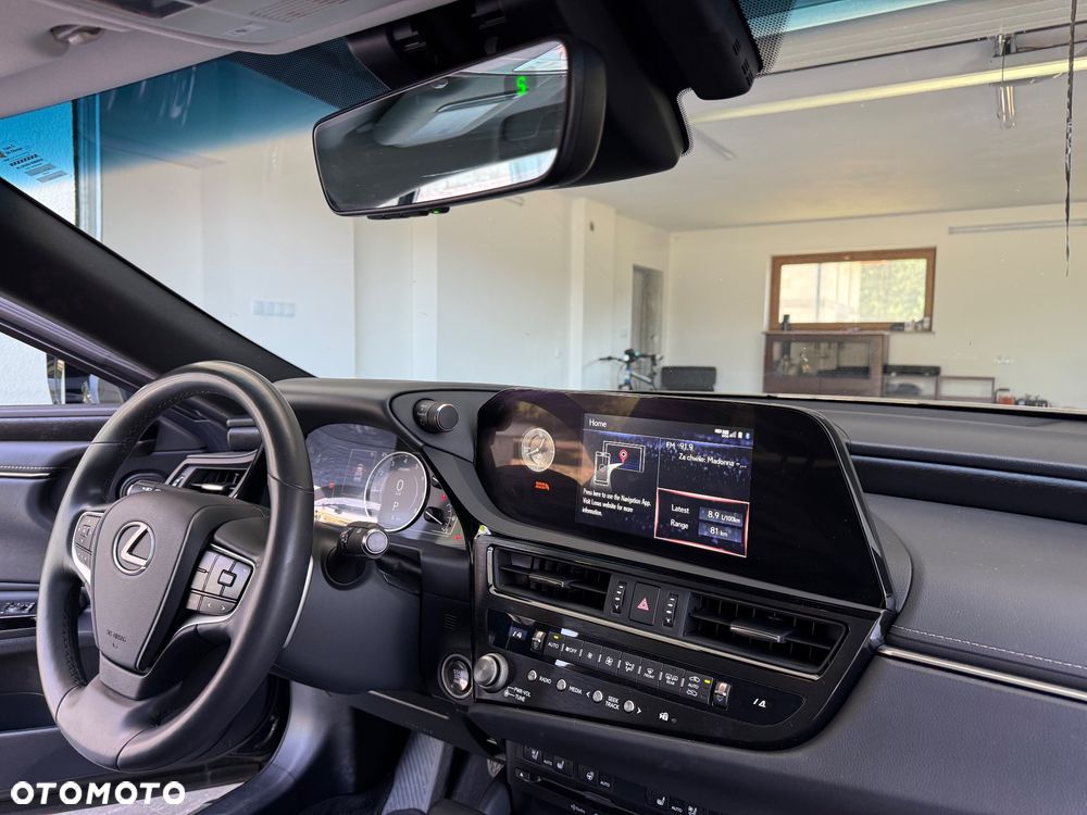 Lexus ES - 20
