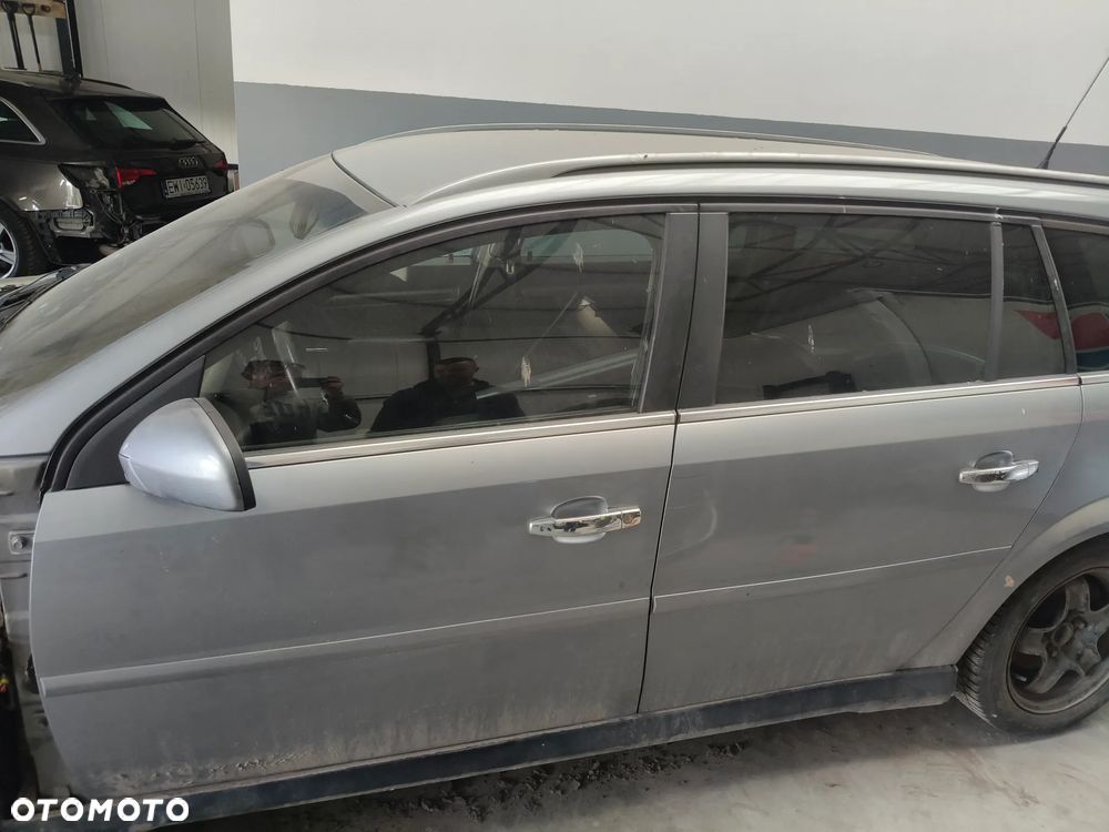 Drzwi Opel Vectra Combi polift - 1