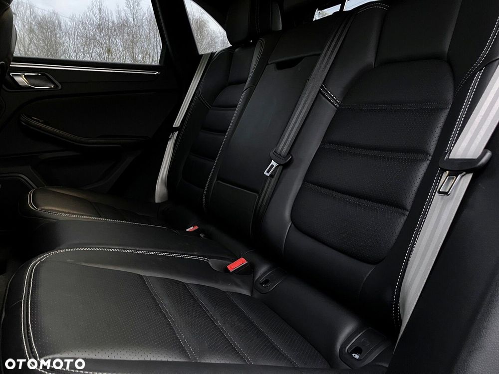 Porsche Macan - 31