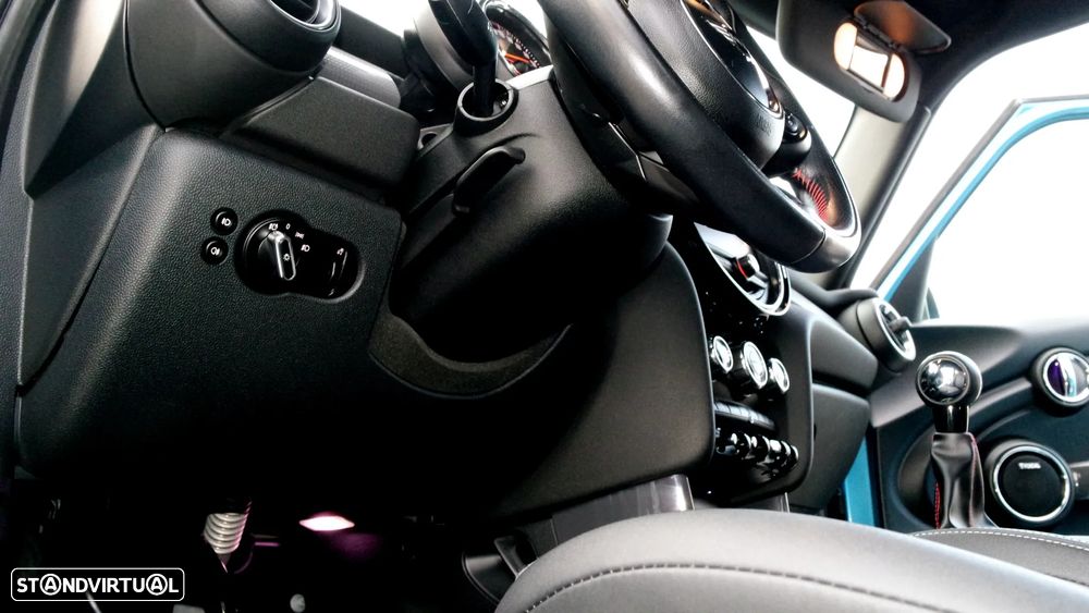 MINI 5 Portas Cooper D 4Business - 39