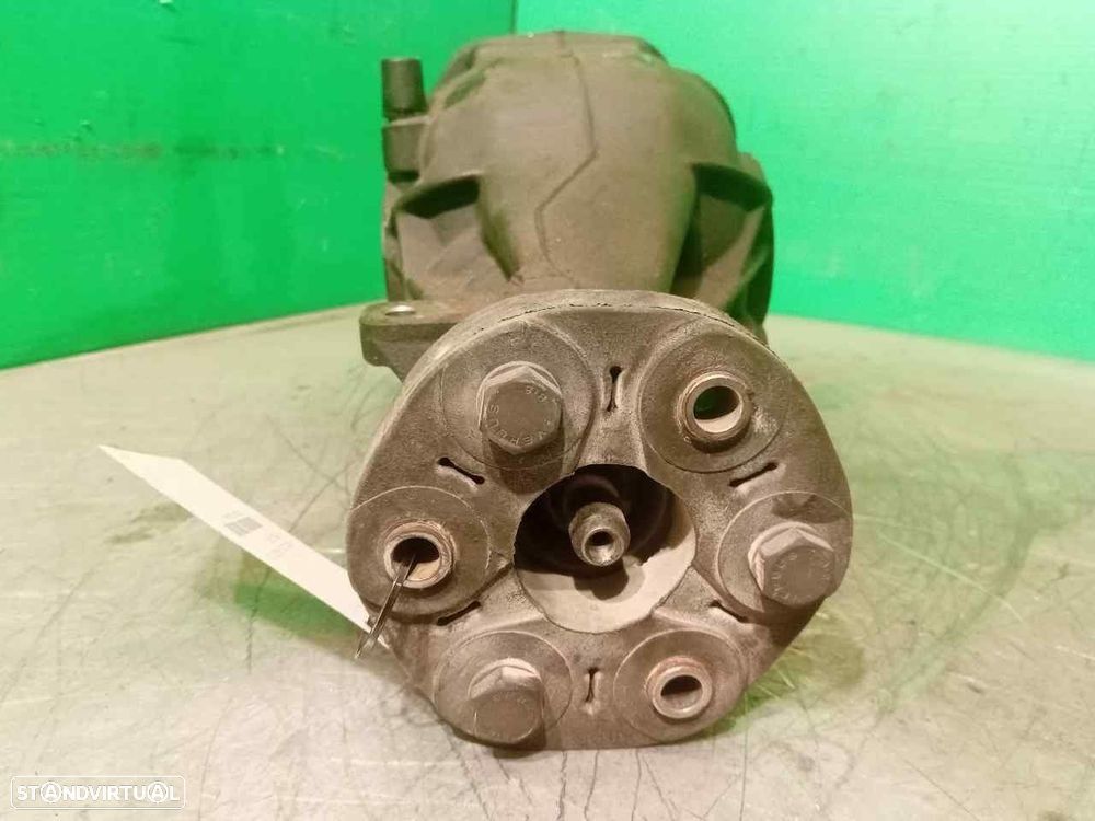 DIFERENCIAL TRASEIRO MERCEDES-BENZ CLK 2003 - 4