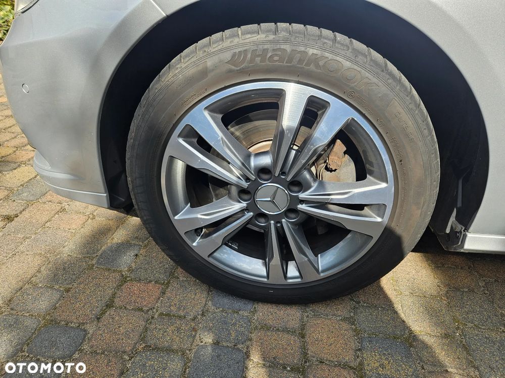 Mercedes-Benz Klasa E 350 4Matic BlueEFFICIENCY 7G-TRONIC - 27