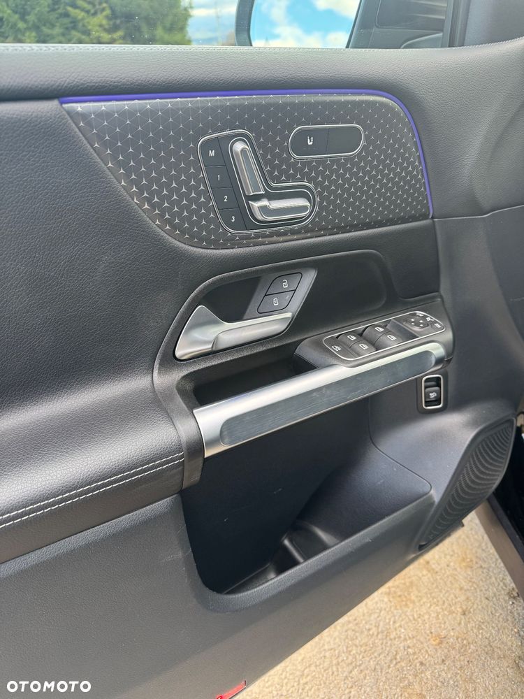 Mercedes-Benz GLB 250 4-Matic Progressive 8G-DCT - 5