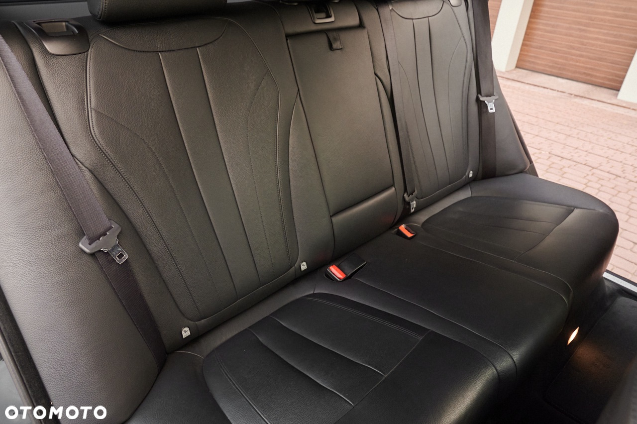 BMW X5 xDrive30d - 28