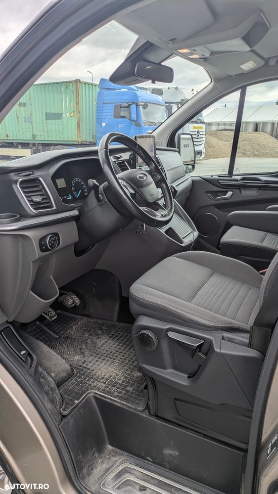Ford Tourneo Custom Bus 320 2.0 EcoBlue 130 CP L2H1 Trend - 16