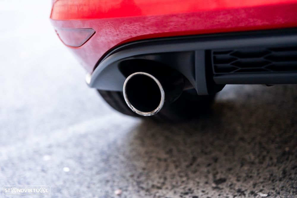 VW Golf GTI Performance BlueMotion DSG - 12