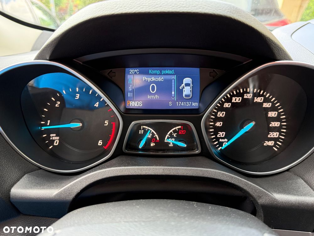 Ford Kuga 2.0 TDCi 4WD Titanium Plus - 26