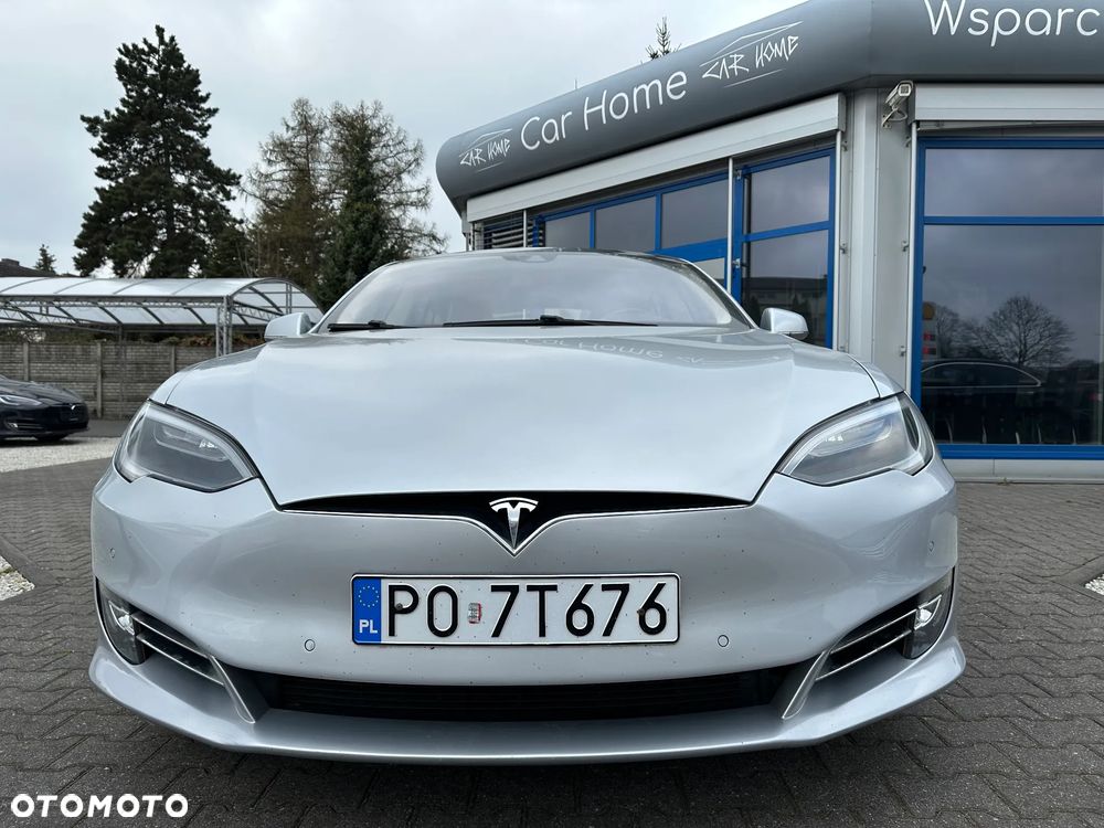 Tesla Model S - 2