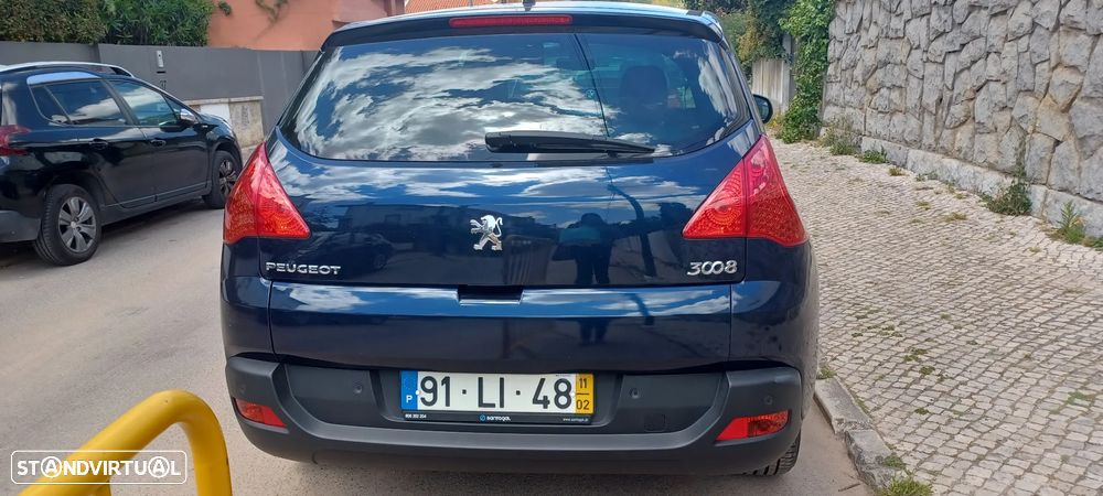 Peugeot 3008 1.6 e-HDi Allure CMP6 - 1