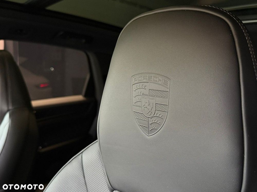 Porsche Cayenne - 12