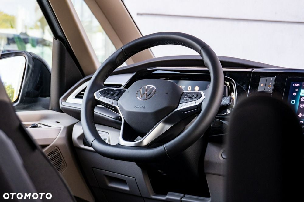 Volkswagen Multivan - 21