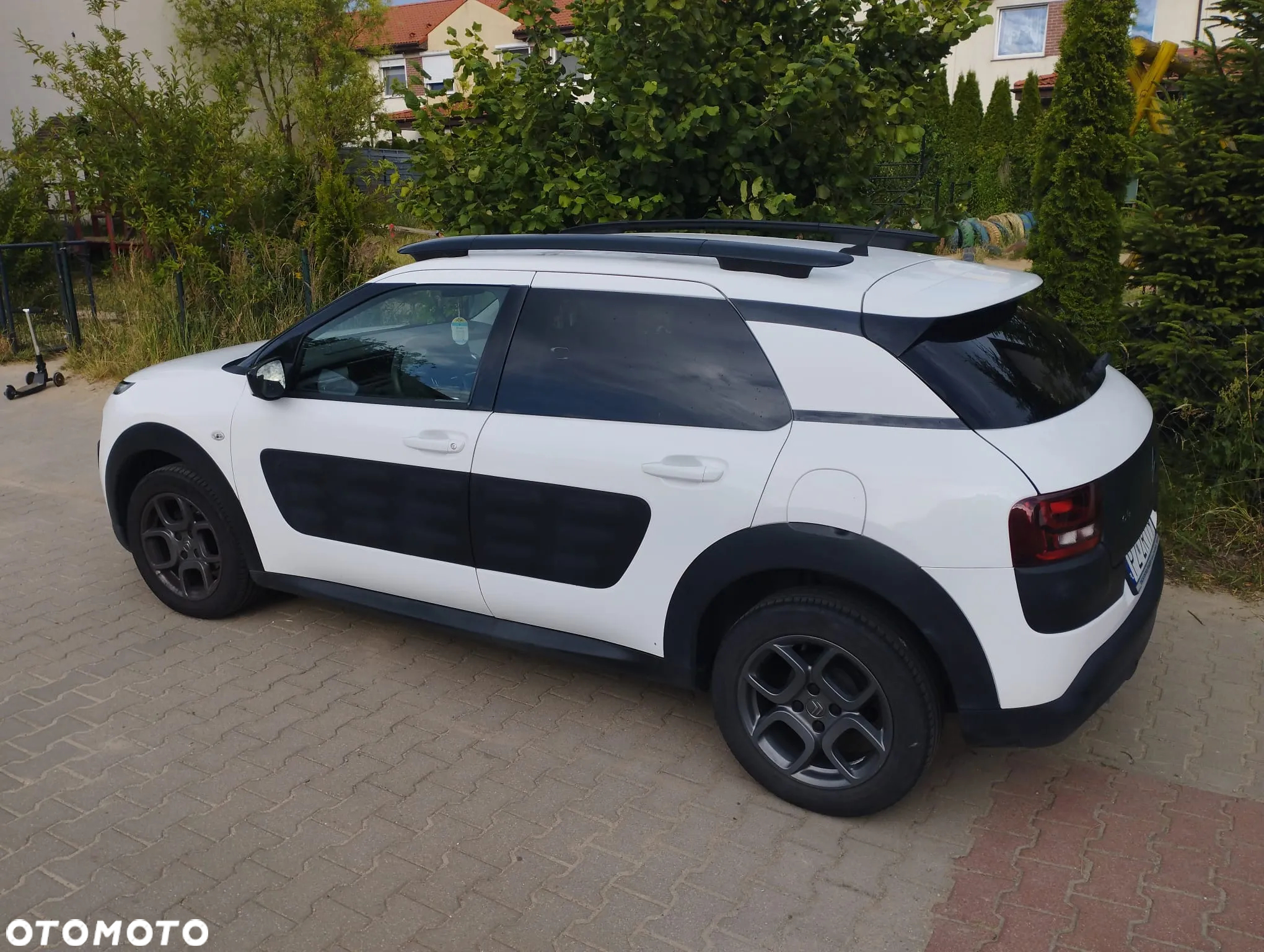 Citroën C4 Cactus 1.2 PureTech Shine S&S - 13