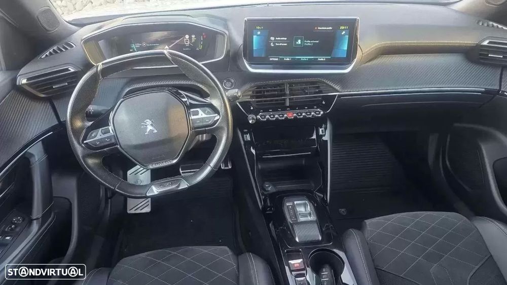 Peugeot e-2008 GT Pack - 22