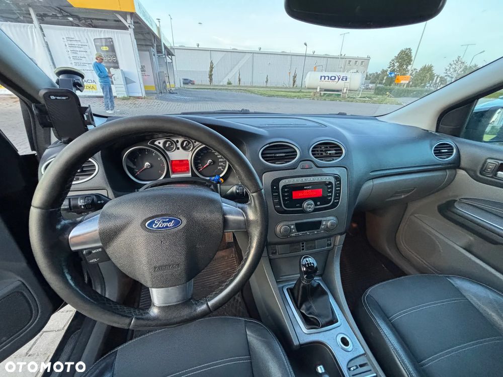 Ford Focus 1.8 FF Platinium X - 12