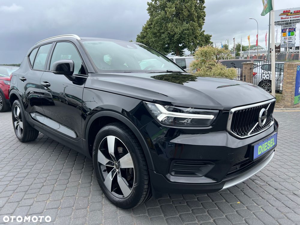 Volvo XC 40 D3 AWD R-Desgin - 4