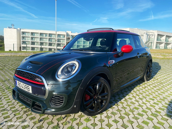 MINI 3 Portas John Cooper Works Auto Desportiva