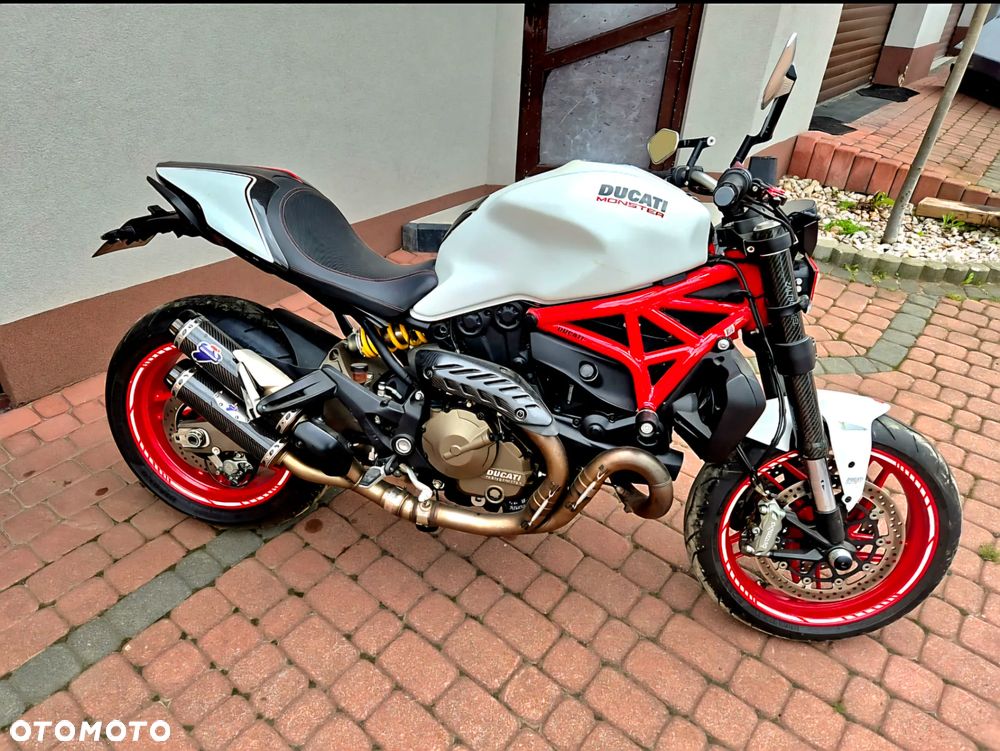 Ducati Monster - 1