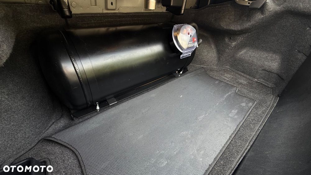 Toyota Avalon 3.5 Limited - 15