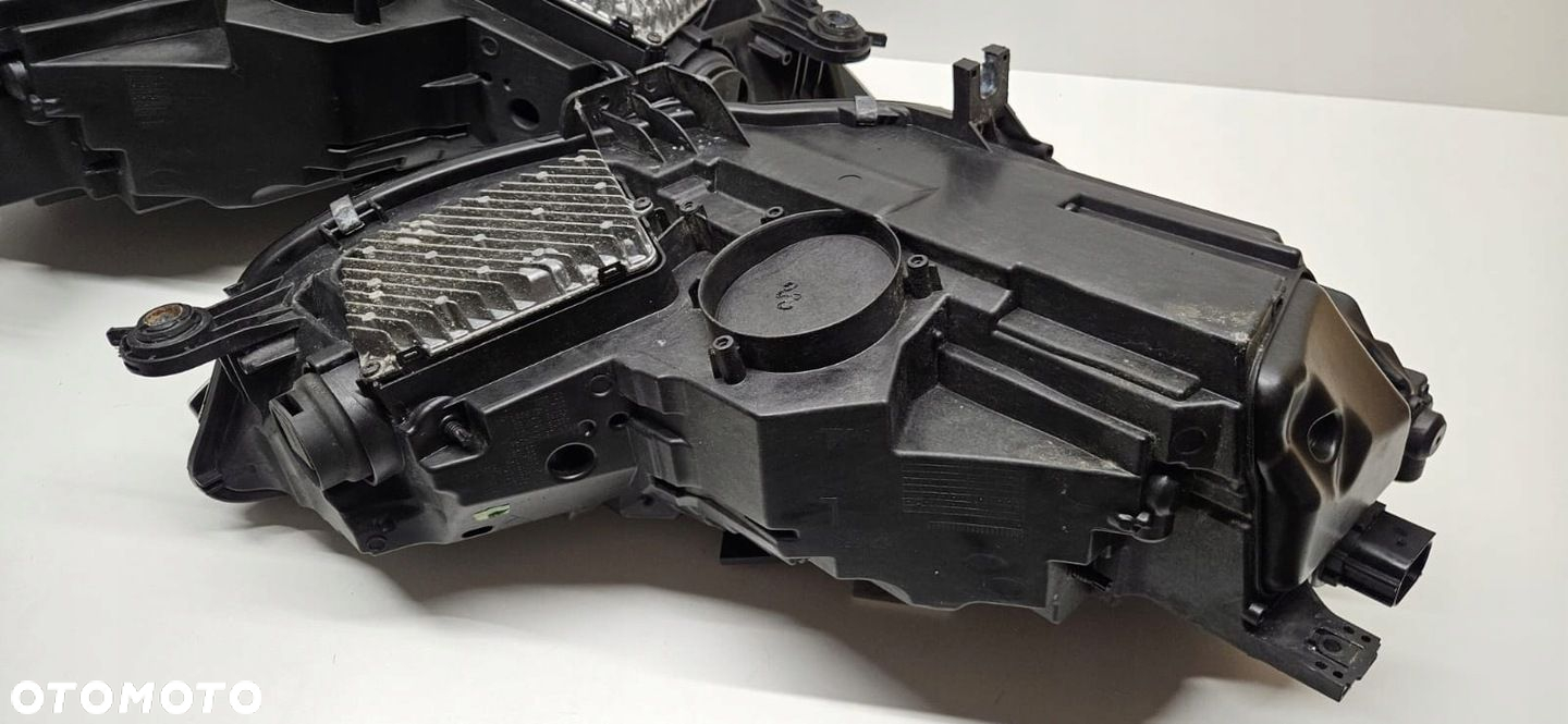 AUDI A4 B9 LIFT 8W0 MATRIX REFLEKTOR LEWY PRAWY LAMPA - 8