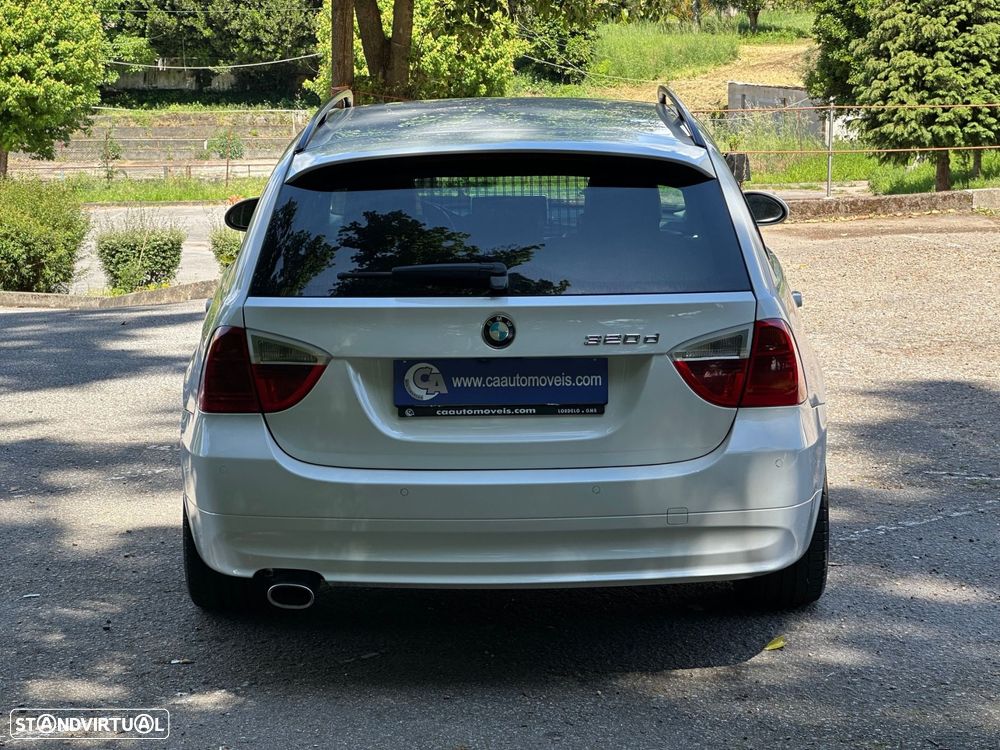 BMW 320 d Sport - 19