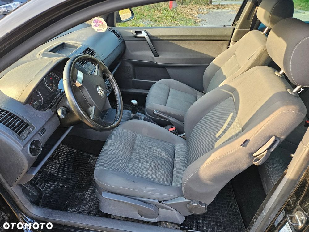 Volkswagen Polo 1.6 Goal - 23