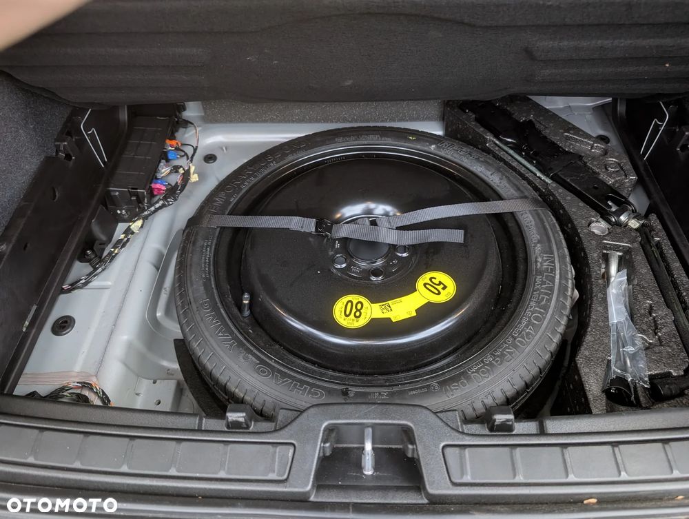 Volvo XC 40 T5 AWD Geartronic R-Design - 28