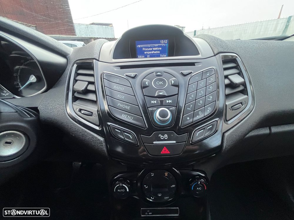 Ford Fiesta 1.0 EcoBoost S&S Titanium - 8