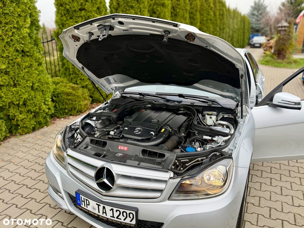 Mercedes-Benz Klasa C 200 T Avantgarde Edition - 20