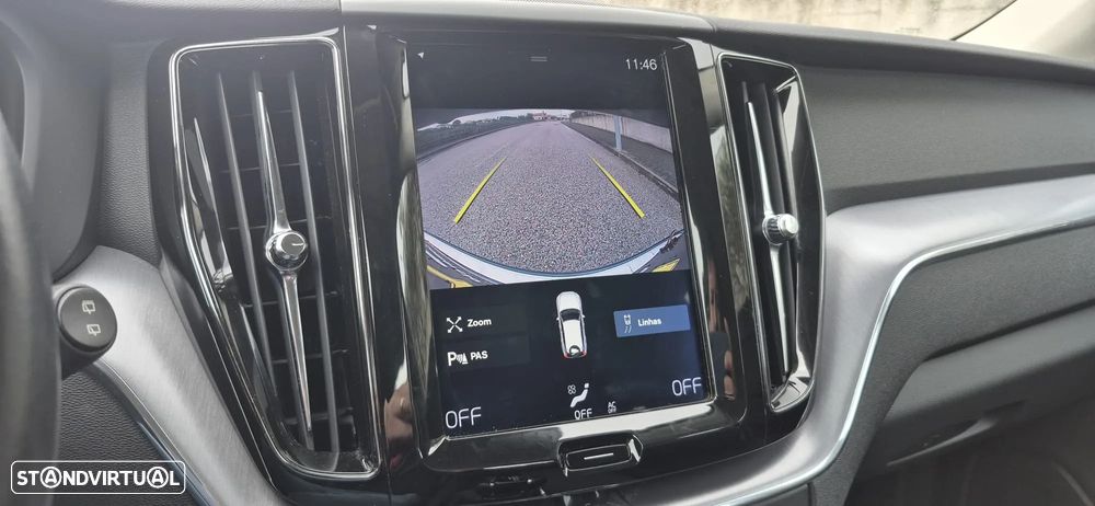 Volvo XC 60 2.0 D4 Momentum Geartronic - 18