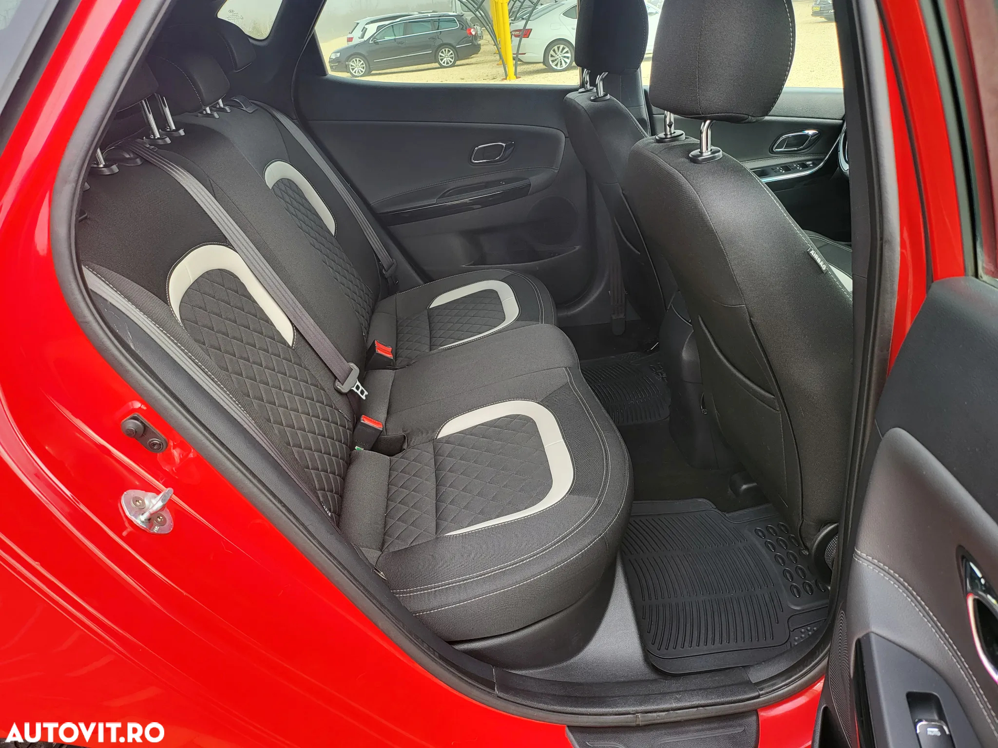 Kia Ceed 1.6 CRDi 136 ISG SW GT Line - 12