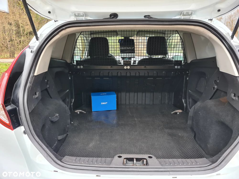 Ford Fiesta 1.6 TDCI Champions Edition - 15