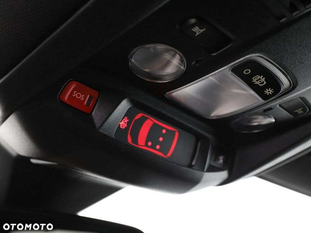 Peugeot 3008 1.6 PureTech GPF GT Line S&S EAT8 - 40