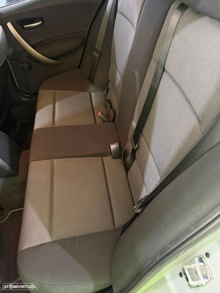 BMW 118 i Exclusive - 15