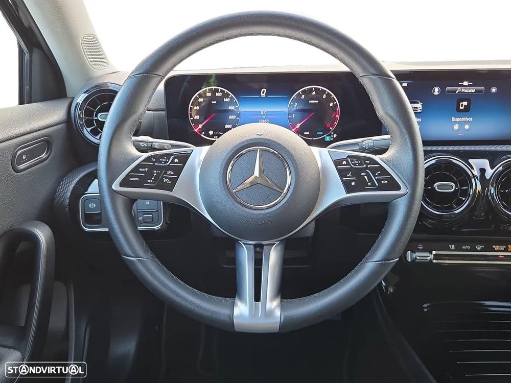 Mercedes-Benz A 200 Standard - 15