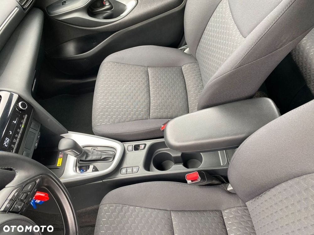 Toyota Yaris Cross Hybrid 1.5 Comfort - 27