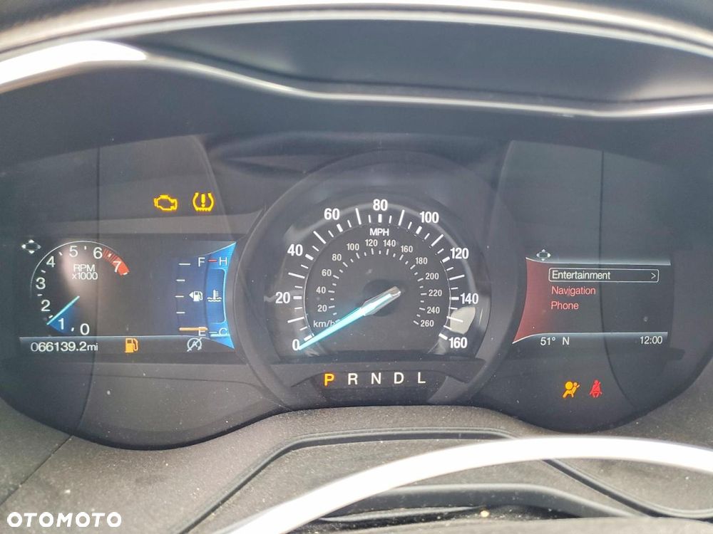 Ford Fusion - 10