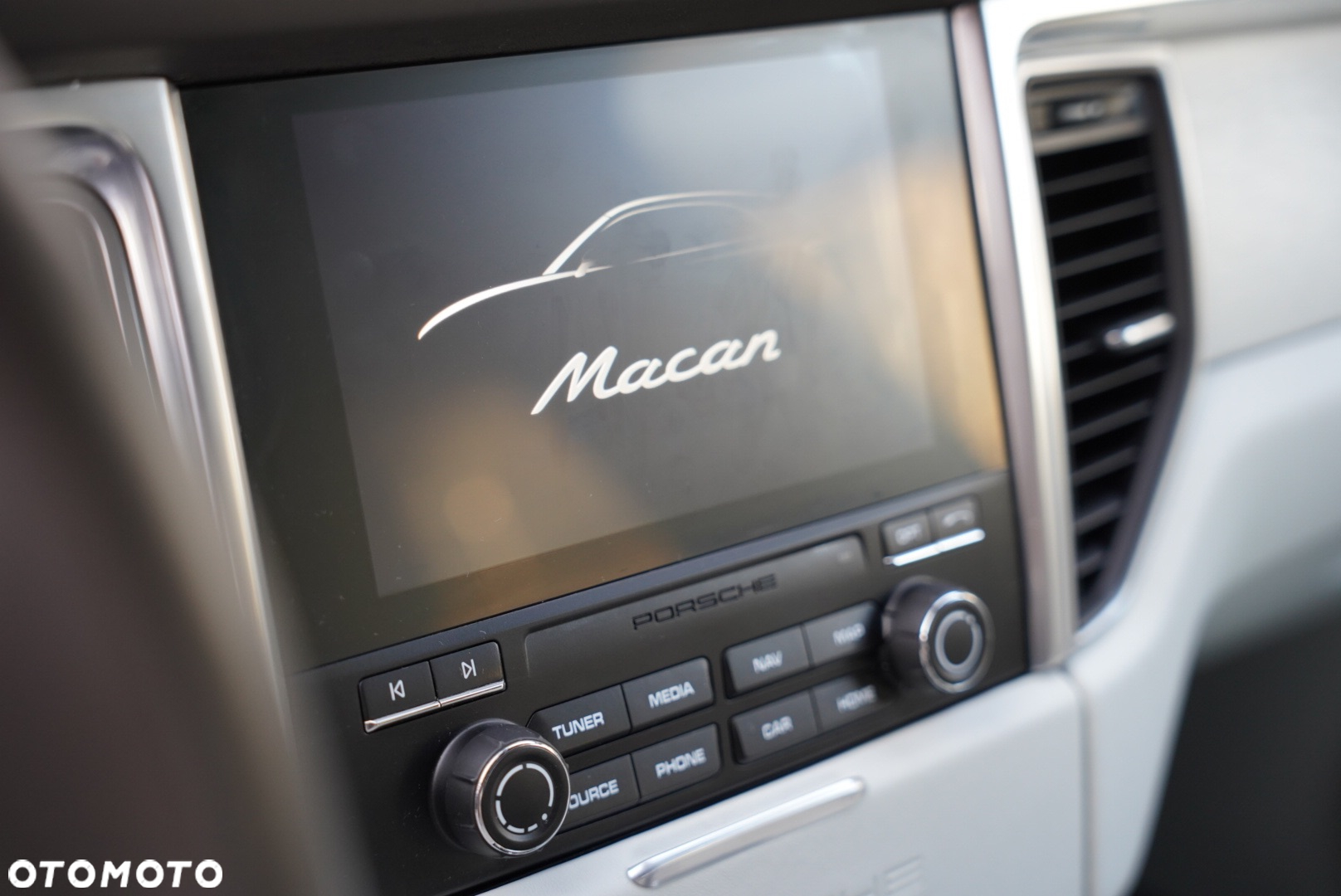 Porsche Macan Standard - 14