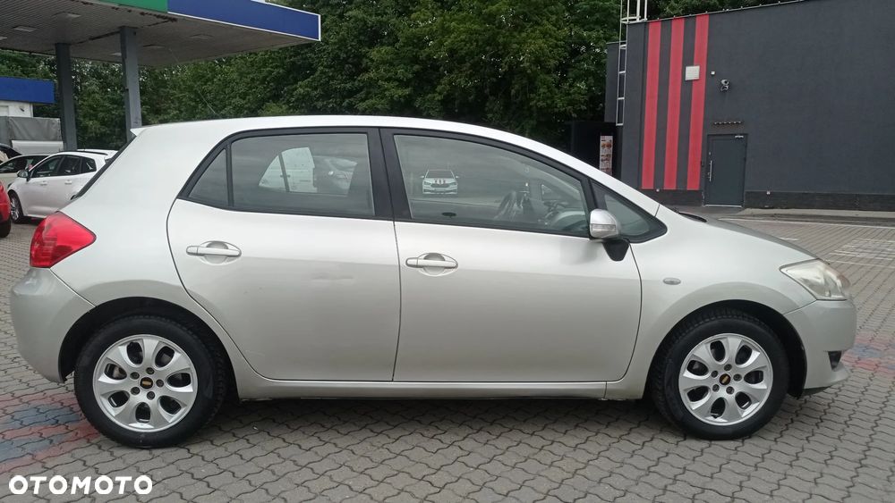 Toyota Auris 1.6 VVT-i Premium MM - 9