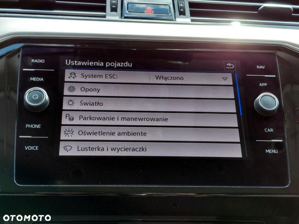 Volkswagen Passat - 26