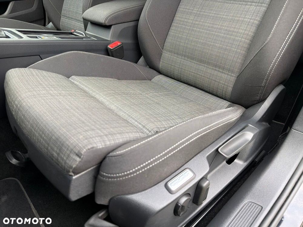 Volkswagen Passat 1.5 TSI EVO Business DSG - 14