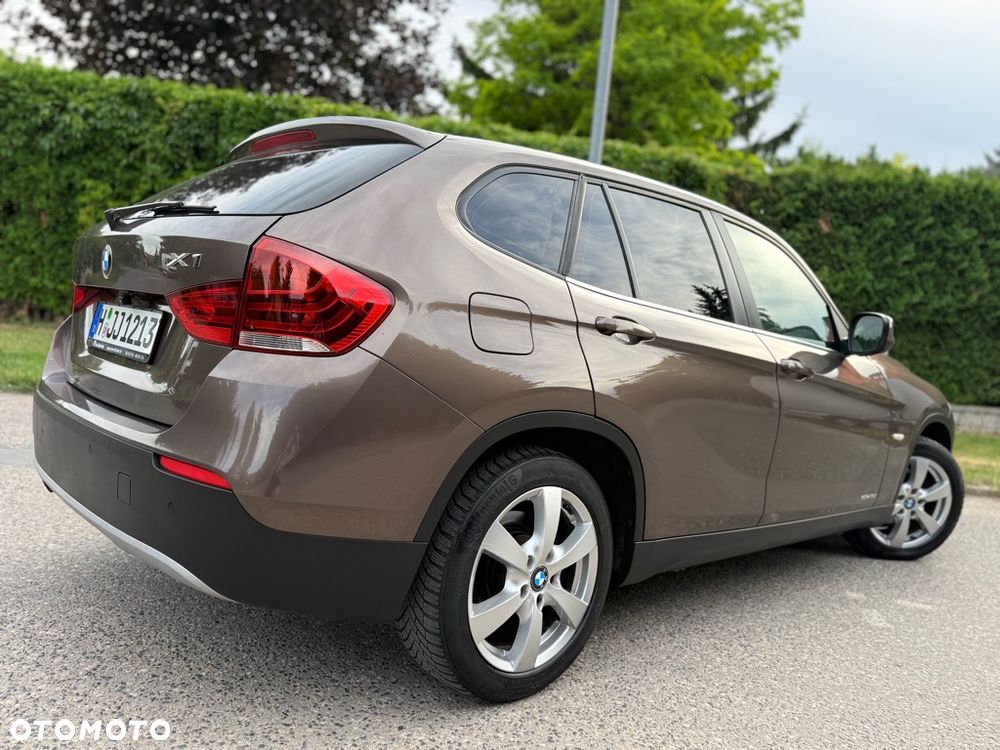 BMW X1 sDrive18i Sport Line - 4