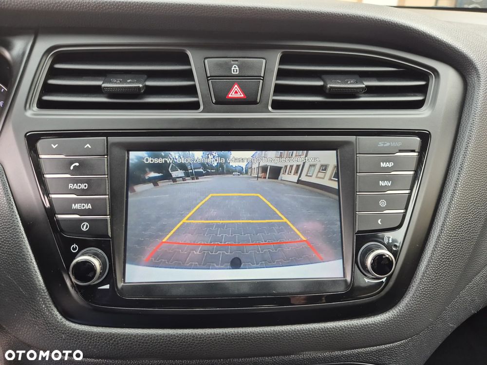 Hyundai i20 - 19